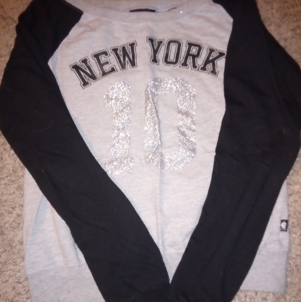 Long sleeve shirt